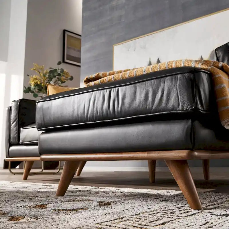 Divano Sezionale in Pelle Nera Italiana con Chaise Destra e Gambe Affusolate in Rovere