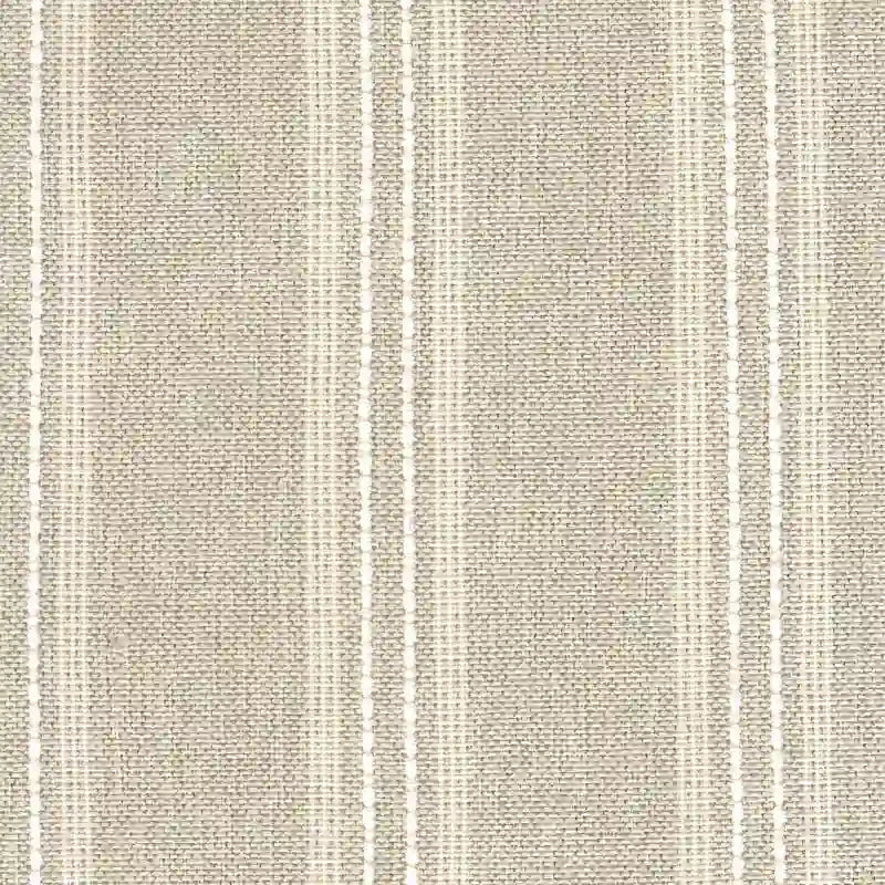 Sedia accento moderna con struttura in legno, tessuto bouclé crema e sedile a molle sinuose