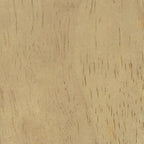 Sedia accento moderna con struttura in legno, tessuto bouclé crema e sedile a molle sinuose