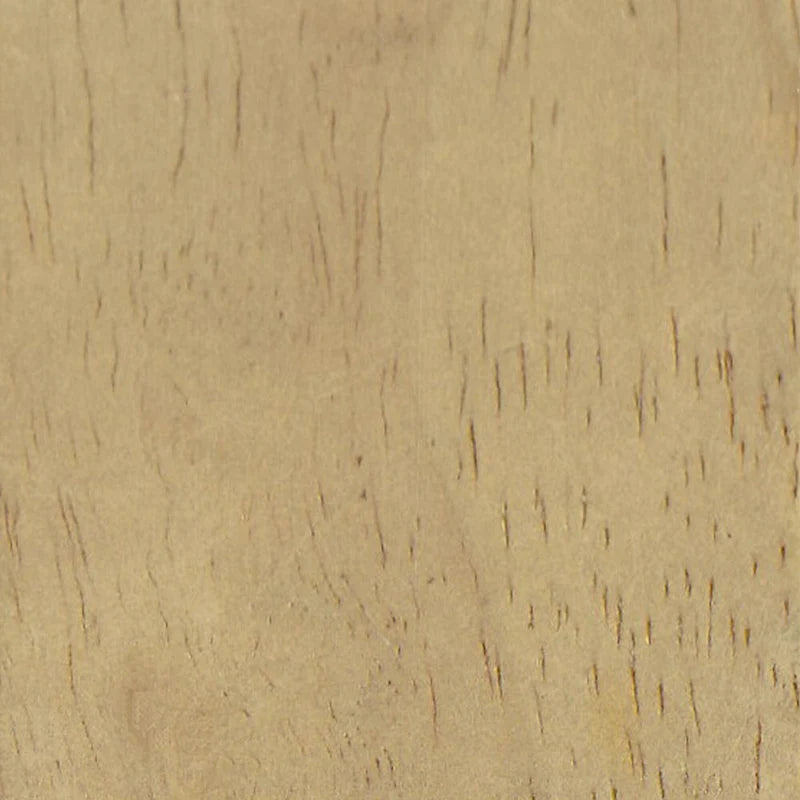 Sedia accento moderna con struttura in legno, tessuto bouclé crema e sedile a molle sinuose