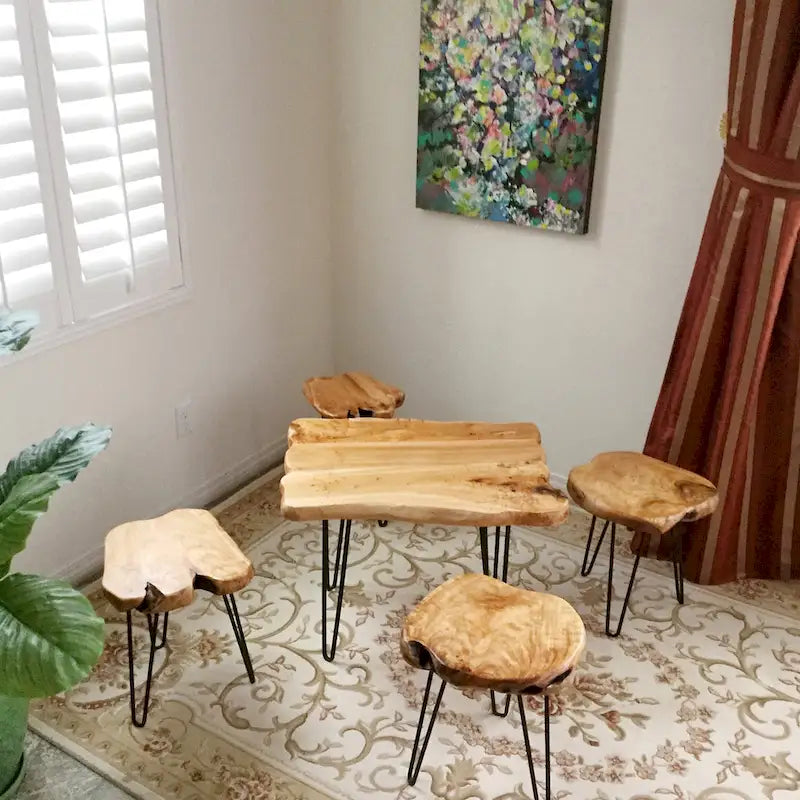 Tavolino da caffè in legno massello Live Edge con piano a lastra naturale