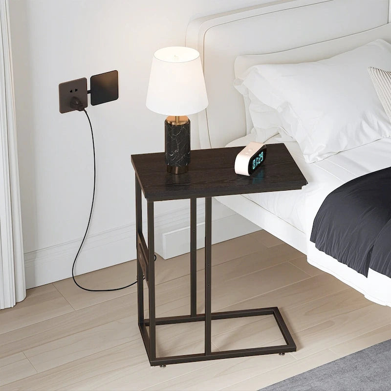 Tavolino Laterale a C con Porte USB e Prese di Corrente per Piccoli Spazi