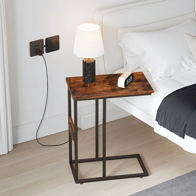 Tavolino Laterale a C con Porte USB e Prese di Corrente per Piccoli Spazi